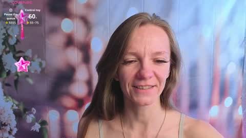 Snapshot of jesica_moon_peachyy chatting on April 5, 2026, 4:31 am jesica_moon_peachyy online show from April 5, 2026, 4:31 am