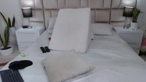 JESICA online show from February 11, 2026, 12:21 pm