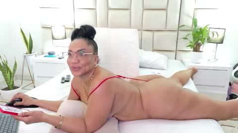 Snapshot of jesicataylorx chatting on May 15, 2026, 1:29 pm JESICA online show from May 15, 2026, 1:29 pm
