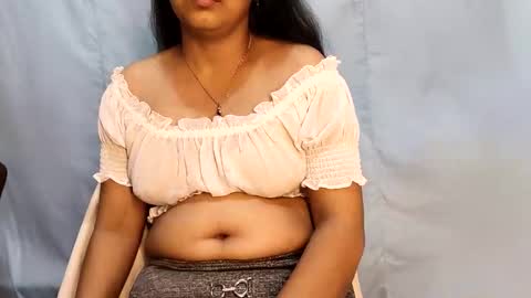Jesmin online show from May 15, 2026, 9:49 am