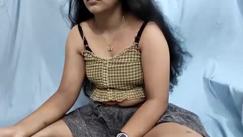 Jesmin online show from May 22, 2026, 6:46 pm