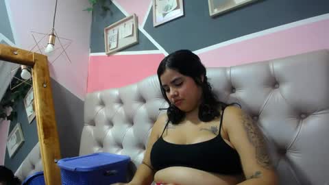 jess_beauty2 online show from December 23, 2024, 11:28 pm