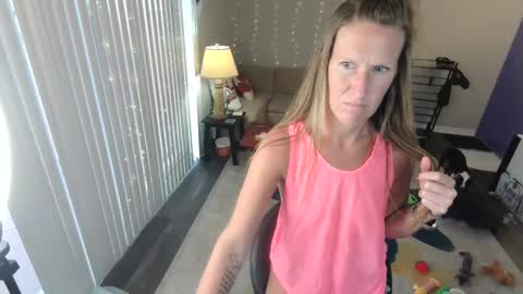 Snapshot of jess_dutton chatting on January 11, 2025, 8:32 pm Jessica online show from January 11, 2025, 8:32 pm