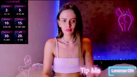 Snapshot of jess_kahawaty chatting on November 19, 2025, 8:36 am Jess online show from November 19, 2025, 8:36 am