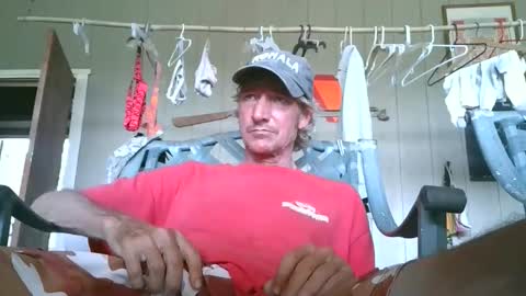 Snapshot of jess_n_ryan chatting on October 14, 2025, 10:32 pm Ry Guy online show from October 14, 2025, 10:32 pm