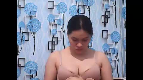 Snapshot of jessa_21 chatting on April 7, 2026, 5:35 pm jessa_21 online show from April 7, 2026, 5:35 pm