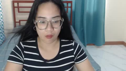 Snapshot of jessalicious_143 chatting on May 18, 2026, 4:07 am Jessa online show from May 18, 2026, 4:07 am