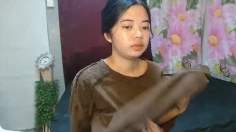 jesseica_roxy online show from July 7, 2026, 4:04 am