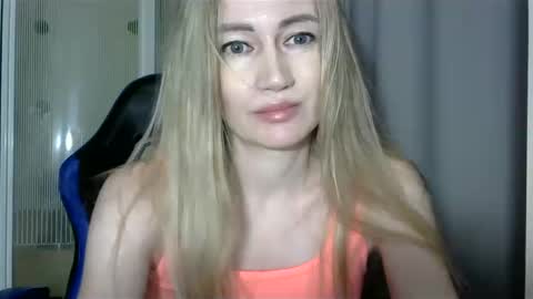 JessFox1 online show from December 30, 2024, 1:37 am