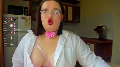Natalia online show from October 20, 2025, 7:31 am