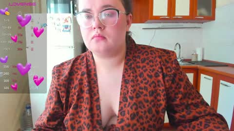 Natalia online show from May 17, 2026, 7:39 am