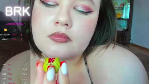 Natalia online show from May 20, 2026, 6:30 am