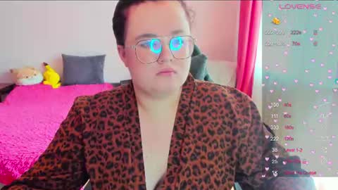 Natalia online show from June 29, 2026, 6:41 am