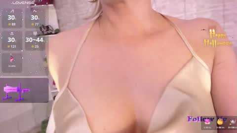 Jessica online show from October 8, 2025, 8:28 pm