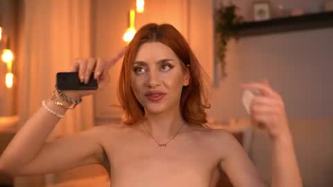 JessicaRabbit online show from June 15, 2026, 6:32 pm