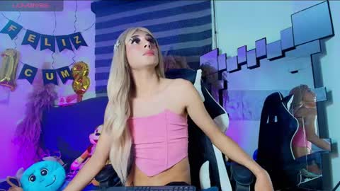 jessica_tan online show from June 23, 2026, 9:40 am