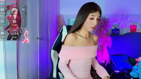 jessica_tan online show from July 22, 2026, 7:00 am