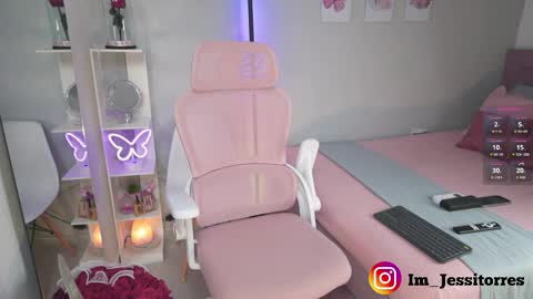 Jessica online show from April 11, 2026, 4:33 pm