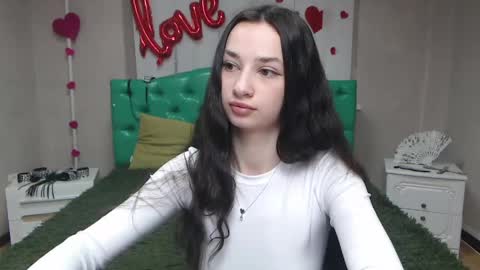 JessicaBreez online show from May 7, 2026, 5:24 am