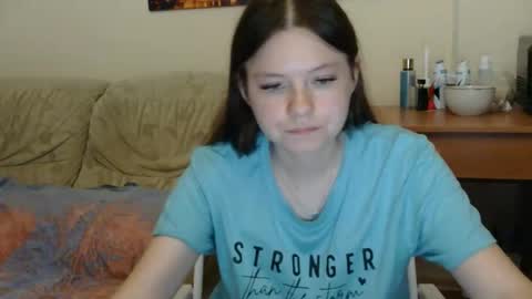 jessicaholland1 online show from June 8, 2026, 6:08 pm