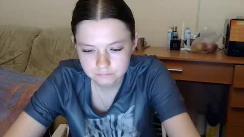 jessicaholland1 online show from June 10, 2026, 5:45 pm