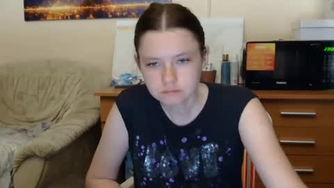 jessicaholland1 online show from June 23, 2026, 7:01 pm