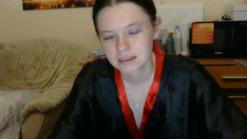 jessicaholland1 online show from July 1, 2026, 7:24 pm