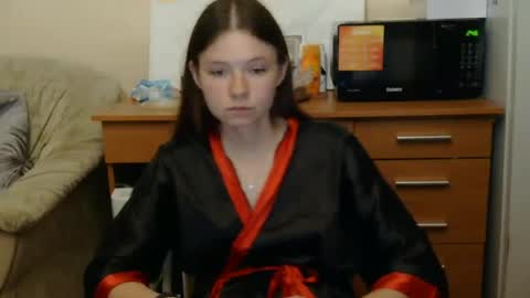 jessicaholland1 online show from July 8, 2026, 6:12 pm