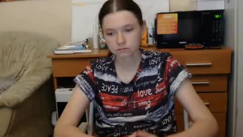 jessicaholland1 online show from July 13, 2026, 5:49 pm