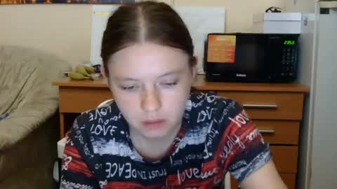jessicaholland1 online show from July 20, 2026, 6:54 pm