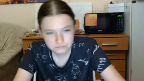 jessicaholland1 online show from July 21, 2026, 5:48 pm