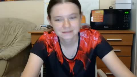 jessicaholland1 online show from July 28, 2026, 6:31 pm