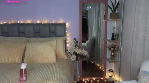 Snapshot of jessie_gomez chatting on January 8, 2025, 11:30 pm Sofia online show from January 8, 2025, 11:30 pm