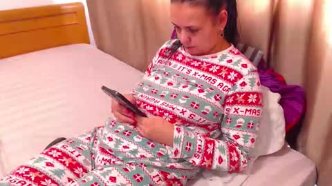 Snapshot of jessiestar3 chatting on February 1, 2026, 10:36 am jessiestar3 online show from February 1, 2026, 10:36 am