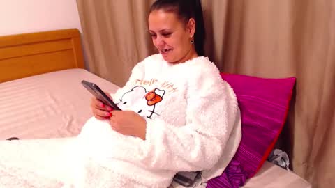 Snapshot of jessiestar3 chatting on February 5, 2026, 7:18 pm jessiestar3 online show from February 5, 2026, 7:18 pm