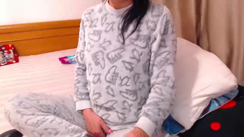 Snapshot of jessiestar3 chatting on March 24, 2026, 12:59 am jessiestar3 online show from March 24, 2026, 12:59 am