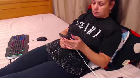 Snapshot of jessiestar3 chatting on April 1, 2026, 7:55 pm jessiestar3 online show from April 1, 2026, 7:55 pm