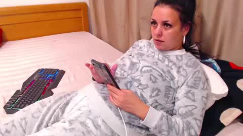 Snapshot of jessiestar3 chatting on April 13, 2026, 7:41 pm jessiestar3 online show from April 13, 2026, 7:41 pm