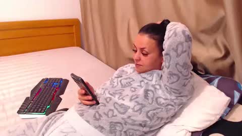Snapshot of jessiestar3 chatting on April 20, 2026, 10:33 pm jessiestar3 online show from April 20, 2026, 10:33 pm