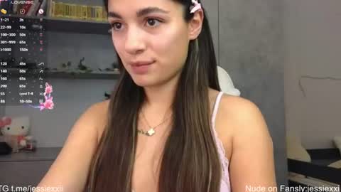 Snapshot of jessiexxi chatting on June 17, 2026, 2:03 am Jessie TG channel online show from June 17, 2026, 2:03 am