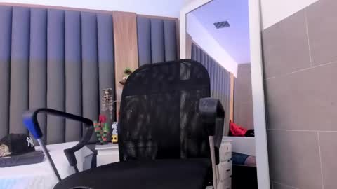 JESSY WITHE NEW ACCOUNT online show from May 9, 2026, 8:36 pm