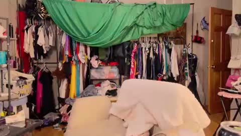 seductress Cyber Succubus online show from July 14, 2026, 10:43 am