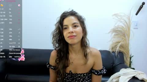 jessye_golden online show from May 13, 2026, 5:43 pm