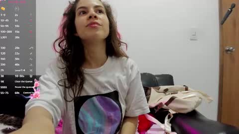jessye_golden online show from July 2, 2026, 7:09 pm
