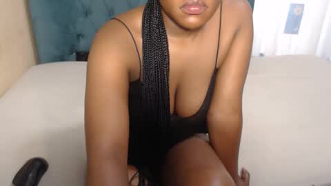 jessyhoneyx online show from November 19, 2025, 4:12 am