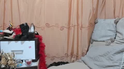 Jessylonghair online show from June 17, 2026, 12:46 am