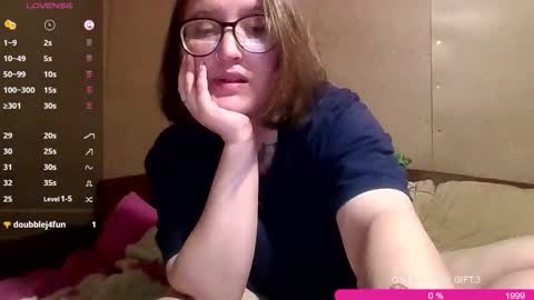 Bye everyone i cant see any reason to stay here wish u luck online show from September 25, 2025, 6:55 pm