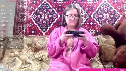 Bye everyone i cant see any reason to stay here wish u luck online show from November 4, 2025, 6:56 am