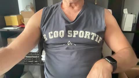 Snapshot of jesuiscoquinoui chatting on January 5, 2025, 5:09 am Jesuiscoquin online show from January 5, 2025, 5:09 am