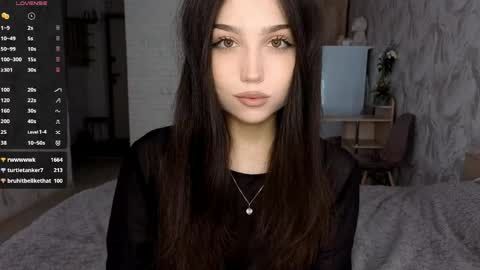 I am Gina ntmu Lets hit 10 Thumbs Up together online show from May 16, 2026, 10:36 am